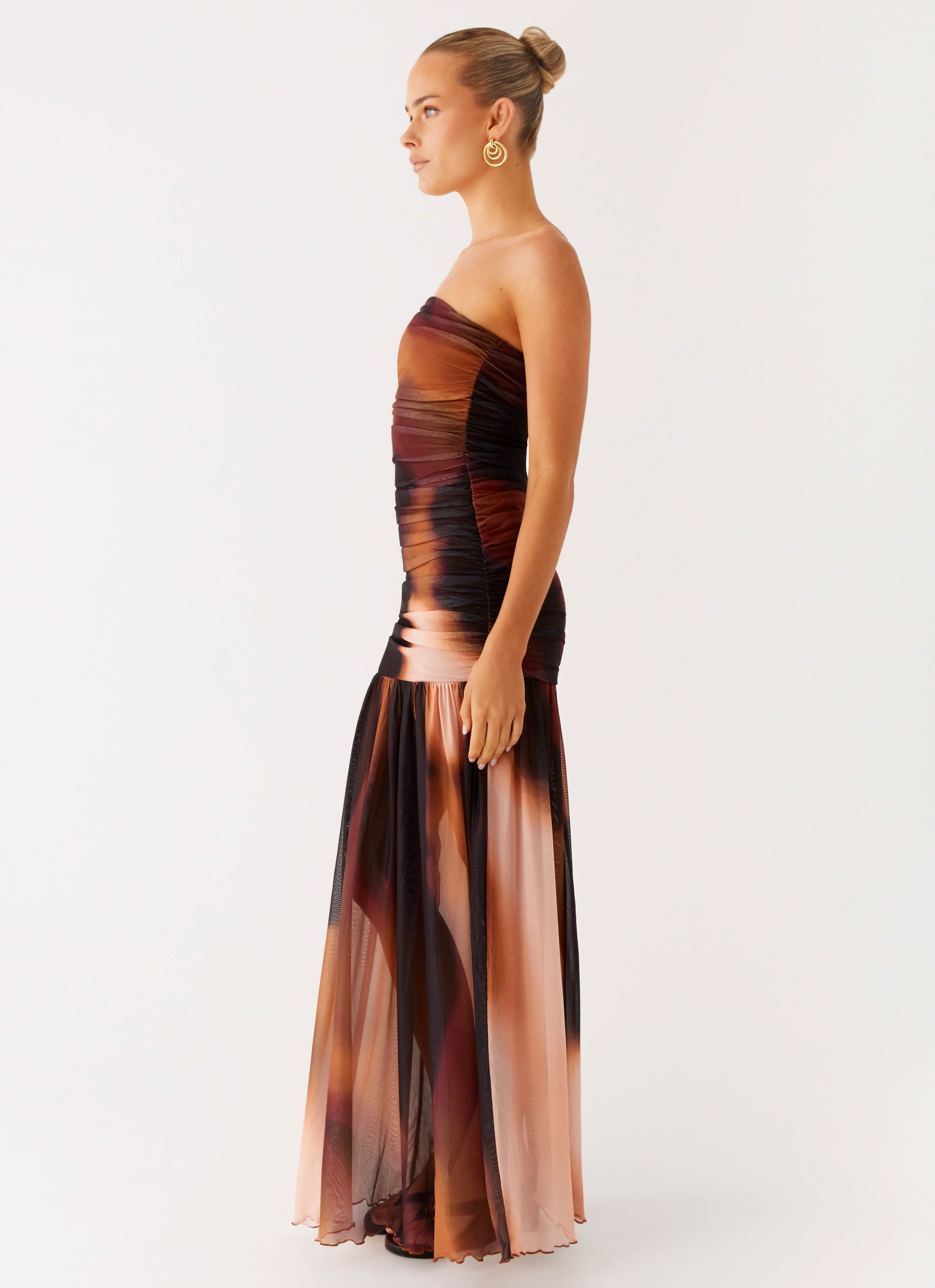 Savaya Maxi Dress - Black Gradient