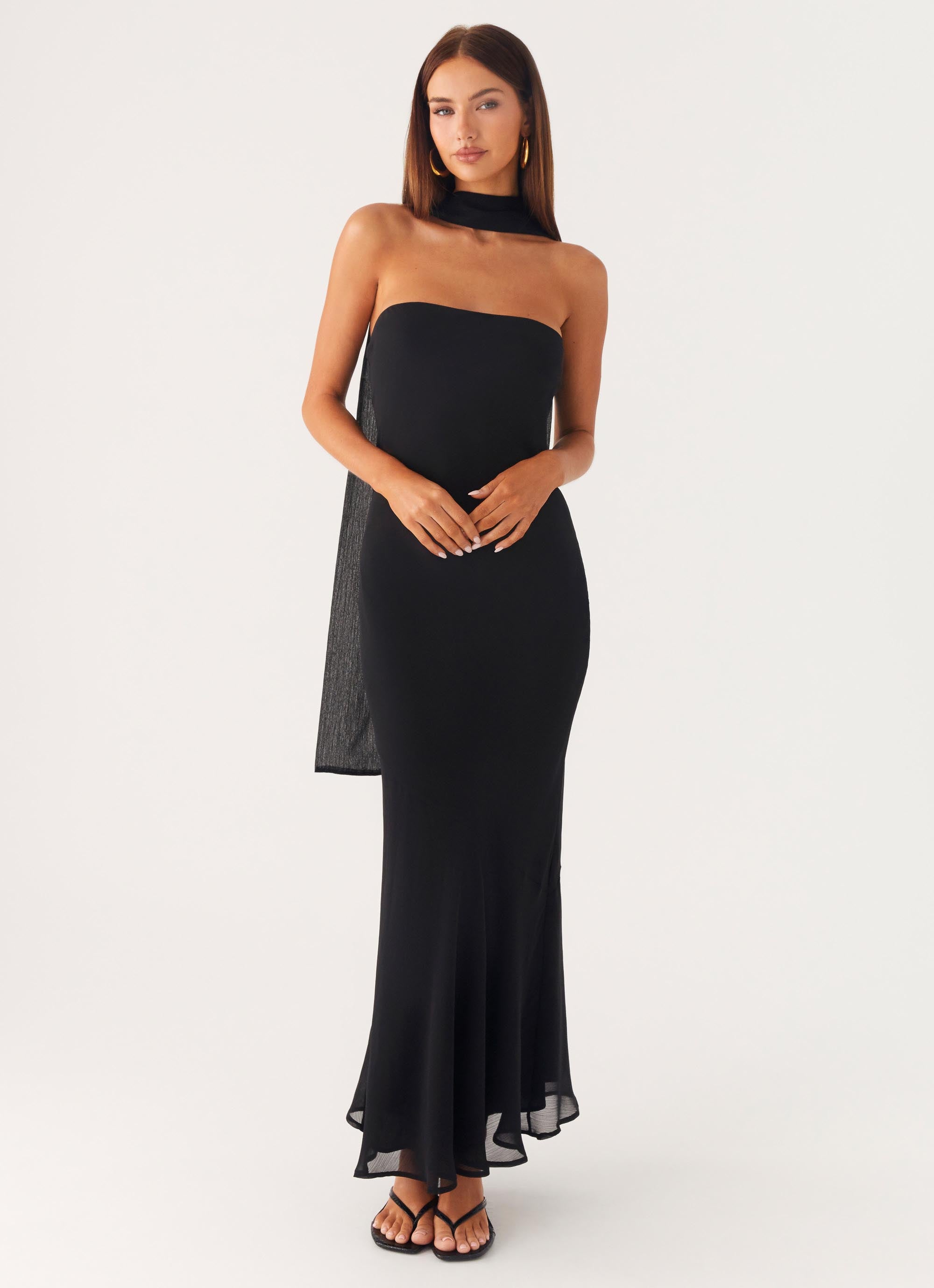 Under the Pagoda Maxi Dress - Black